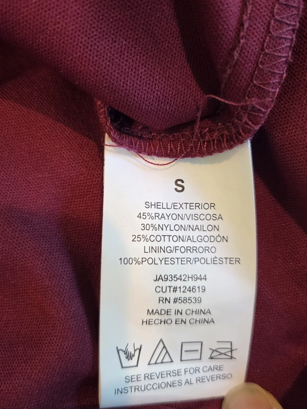 Speechless sleeves juniors neckline
